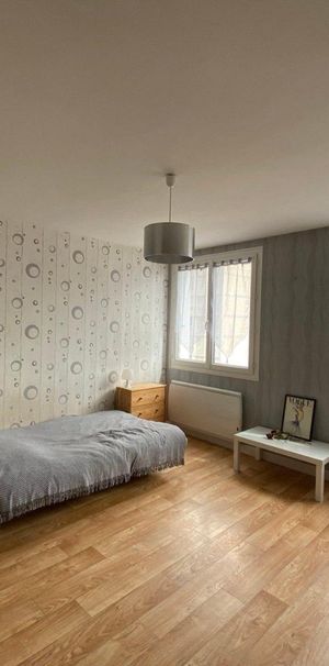 Location Appartement 1 pièce 30m² ROMANS SUR ISERE 26100 - Photo 1