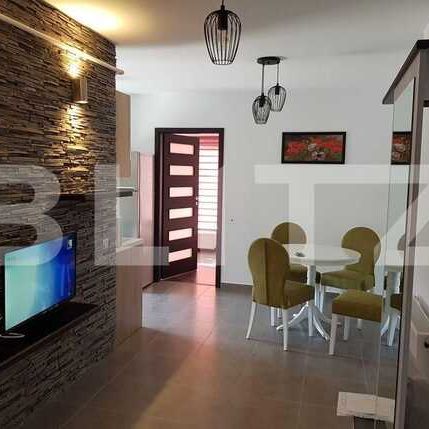 Apartament cu 3 camere semidecomandat, terasa 80 mp, nou, zona OMV - Fotografie 1
