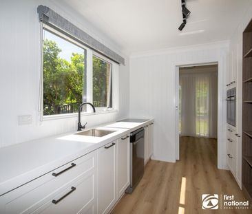 Stylish Family Home Backing onto Reserve - Photo 3