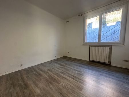 Location Appartement 3 pièces 73m² TULLE 19000 - Photo 3