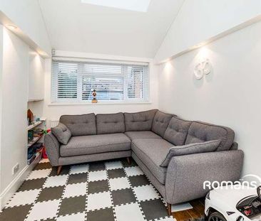 Eskdale Gardens, Maidenhead, Berkshire, SL6 - Photo 3