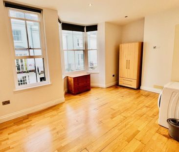 Burlington Street - Photo 4