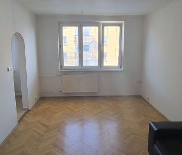 Pronájem pěkného bytu 2+1 s lodžií, Františkovy Lázně – Žižkova ul. - Fotografie 2