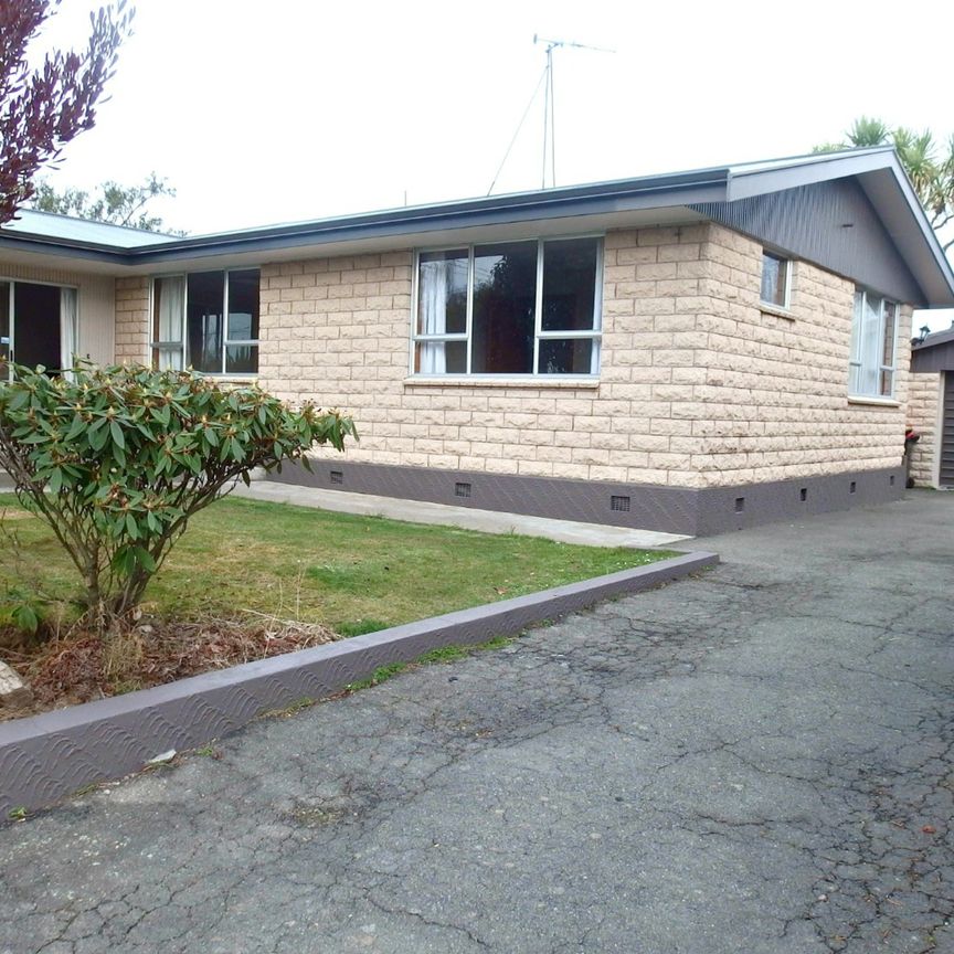 Great location - Photo 1