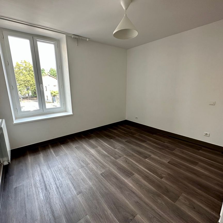 Location Appartement 2 pièces 42m² CHAMALIERES 63400 - Photo 1
