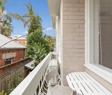 Sunlit Bayside Gem in a Prime Lifestyle Pocket! - Photo 4