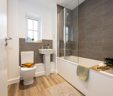 3 bedroom semi-detached house to rent - Photo 4