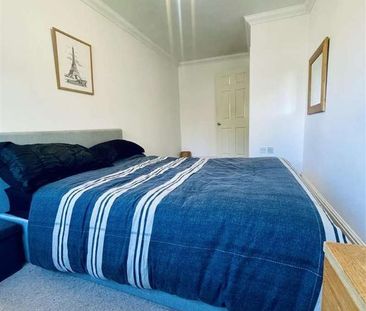 Ravenscar Road, Surbiton, KT6 - Photo 5
