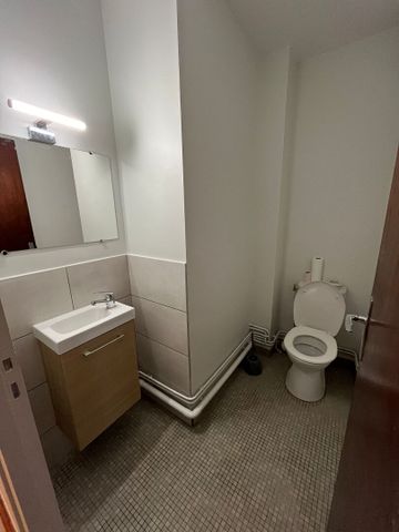 Location Appartement 3 pièces 80m² - Photo 4