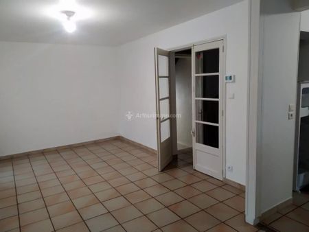 Location Maison 4 pièces 87 m2 à Carmaux - Photo 2