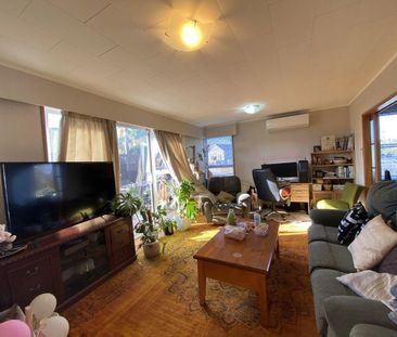 MANLY $695 - Photo 2