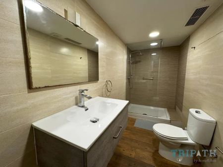 Avenida Cerro de los Ángeles, Madrid, Community of Madrid 28026 - Photo 5