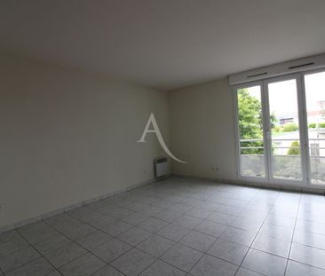 Location Appartement 1 pièce 35m² - Photo 2