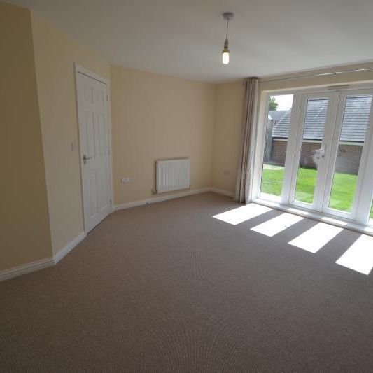 4 bedroom detached house to rent - Photo 1