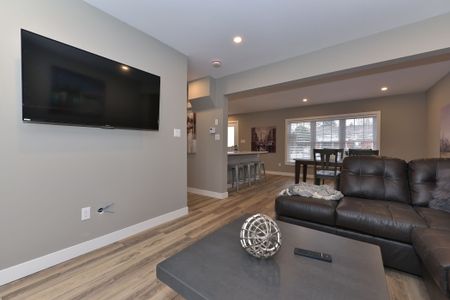 For Lease - 224 Rathowen Street, London North, Ontario - Photo 2
