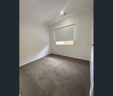 Brand New 4-Bedroom Family Home for Lease in Werribee (RIVERWALK ES... - Photo 1