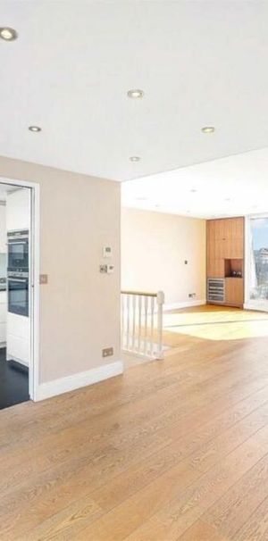 3 bedroom flat to rent - Photo 1