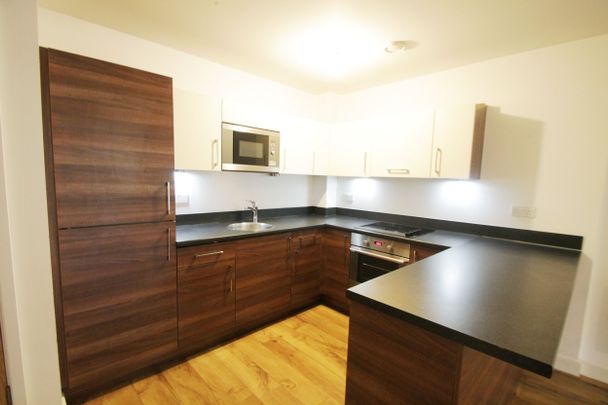 Hurley House, 31 Park Lodge Avenue, West Drayton, UB7 - Photo 1