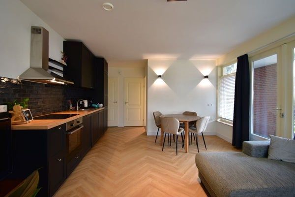 Te huur: Appartement Marktstraat in Made - Photo 1