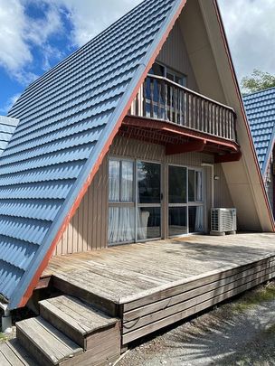 Ready to move in! - Photo 1