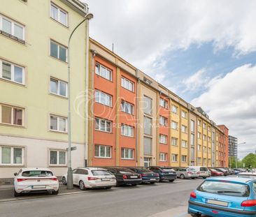 Pronájem bytu 2+kk 63 m², Malešická , Praha - Photo 3