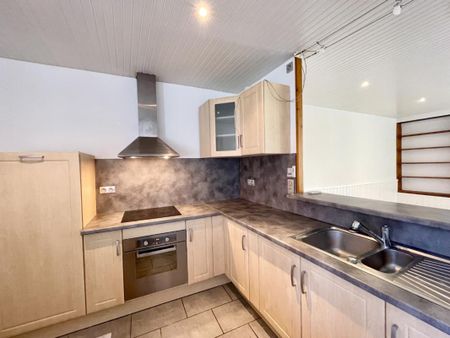 Location Appartement 3 pièces 64m² MONT DE MARSAN 40000 - Photo 2