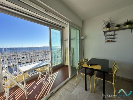 Studio pour 2 personnes avec vue mer panoramique, sur le port d'Hyères - Photo 5