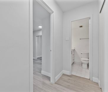For Lease - 65 Thorncliffe Park Drive Unit# 2108, Toronto, Ontario - Photo 3
