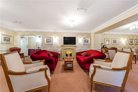 Grove Road, Woking, Surrey, GU21 5FG - Photo 3