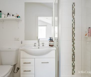 Spacious and Modern One-BR Townhouse - Photo 5