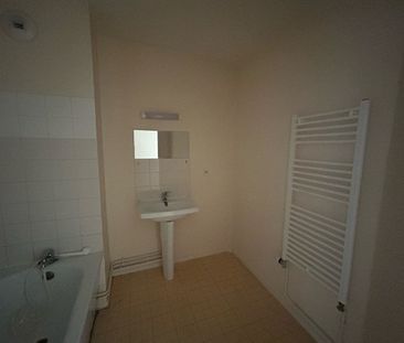 Location Appartement 3 pièces 77 m² La Châtre - Photo 6