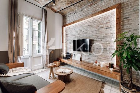 Barcelona Capital, Catalonia 08012 - Photo 2