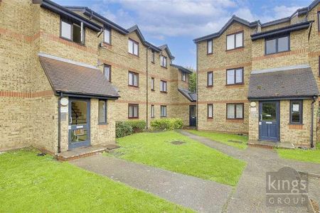 Celadon Close, Enfield, EN3 - Photo 4