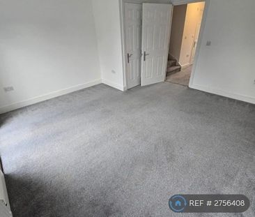 3 bedroom end of terrace house to rent - Photo 3
