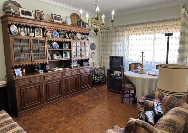 Apartamento T3 em Lisboa