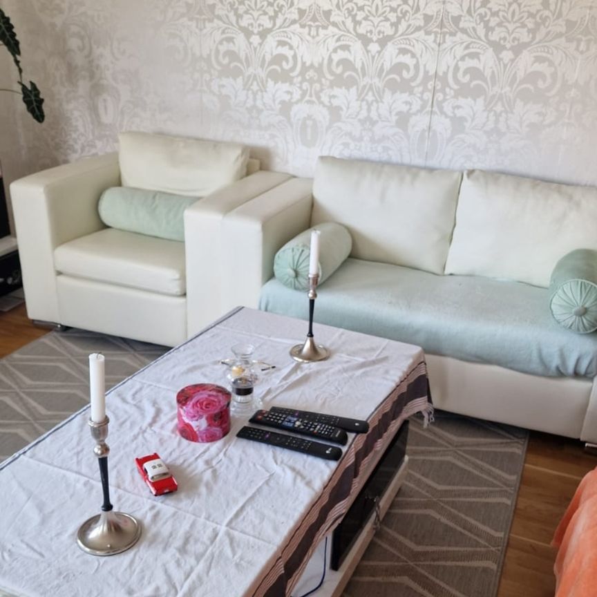 Gribbylunds torg, Täby - Foto 1