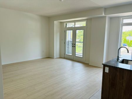 For Lease - 20 Sidney Rose Common Street Unit# 15, St. Catharines, Ontario - Photo 4