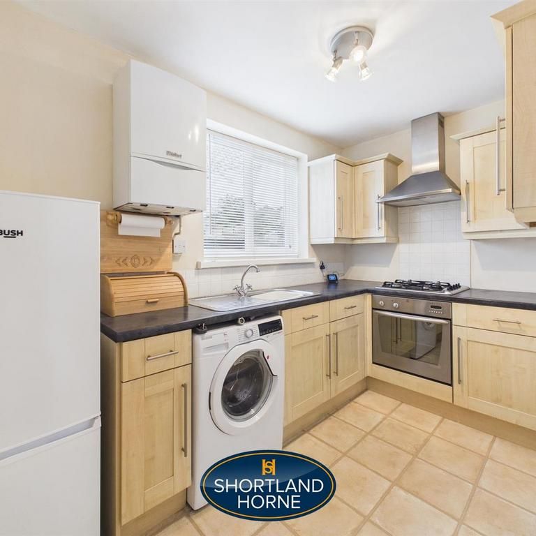 2 bedroom maisonette to rent - Photo 1