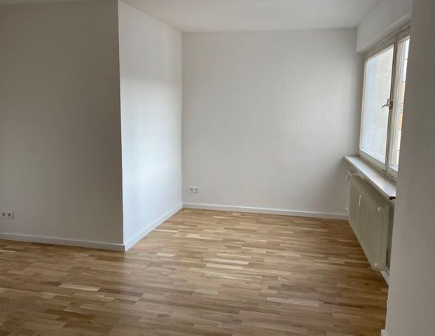 Komplett sanierte 1-Zi-Whg., in verkehrsgünstiger Lage - Photo 1