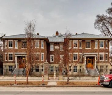 Penthouse suite in Historic Glenwood Manor | 11 - 908 Memorial Driv... - Photo 1
