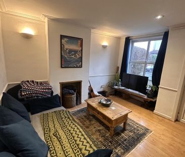 2 bedroom terraced house to rent - Photo 2