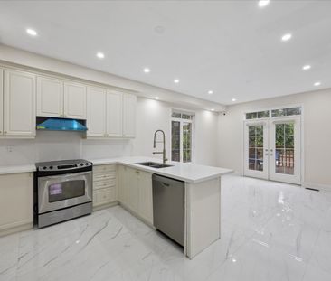 For Lease - 277 Gibson Circle Unit# Main & Second Floor, Bradford West Gwillimbury, Ontario - Photo 3