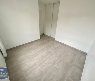 Location Appartement 3 pièces 68m² CUERS 83390 - Photo 4