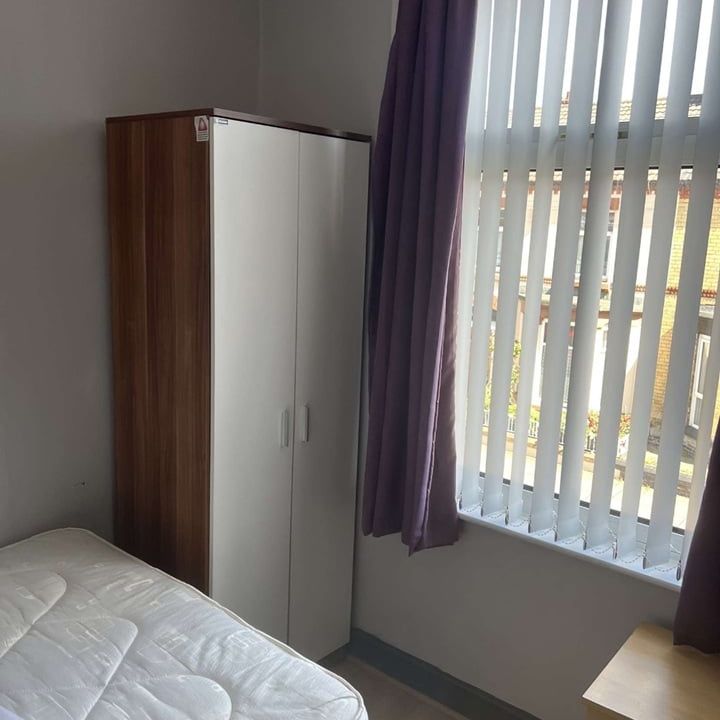 Room in a Shared House, Brookdale, L15 - Photo 1