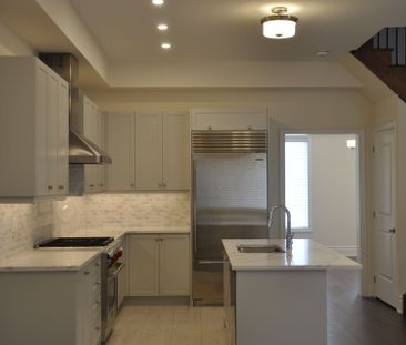 For Lease - 9382 Bayveiw Avenue, Richmond Hill, Ontario - Photo 5