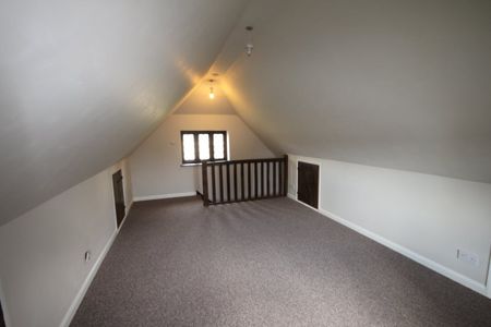 1 bedroom barn to rent - Photo 2