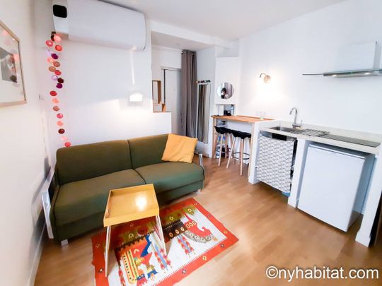 Logement à Paris, Location meublée - Photo 1