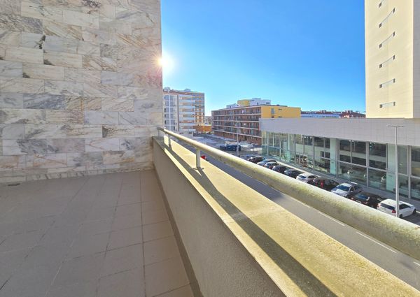 1 bedroom flat with two terraces next to Glicinias!