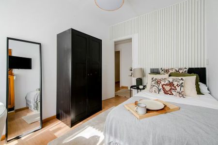 Calle de Alburquerque, Madrid, Community of Madrid 28010 - Photo 5