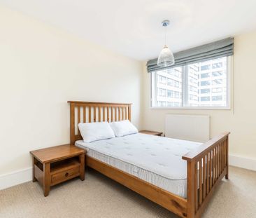 Upper Ground, Rennie Court, SE1, London - Photo 2